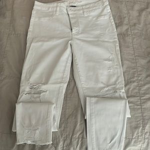 American Eagle Distressed Super Stretch Skinny Jean - White